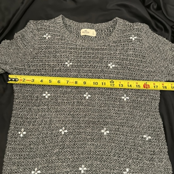 Hollister knit sweater gray with silver metallic thread and crystal gems details - Picture 6 of 9